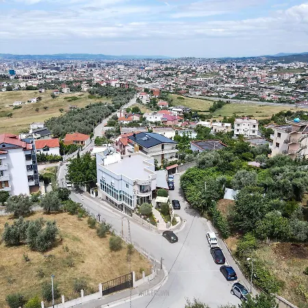 Jata Crown 3* Tirana