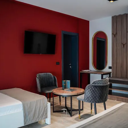 Hotel Jata Crown 3*