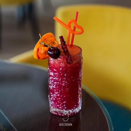 Jata Crown Tirana