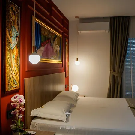 Jata Crown Tirana