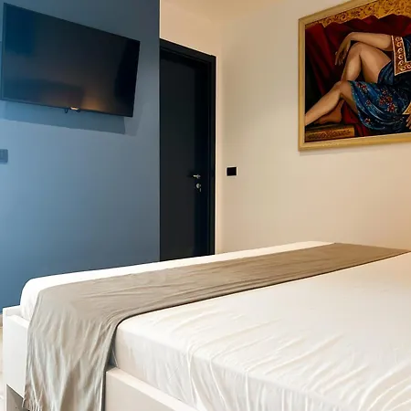Hotel Jata Crown 3*