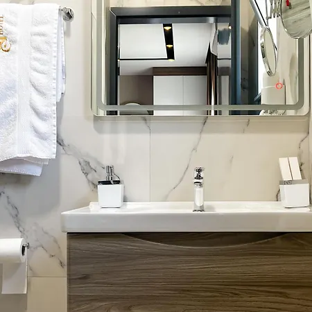 Jata Szálloda Tirana