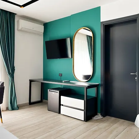 Jata Crown Hotel 3*