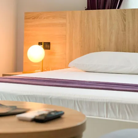 Jata 3* Тирана