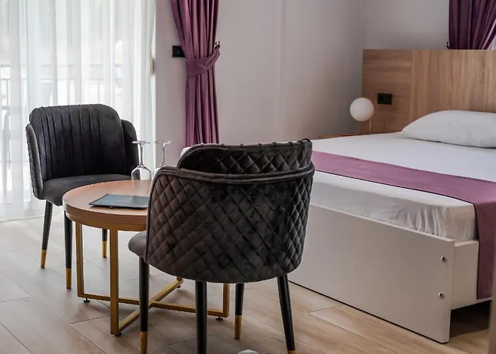 Ξενοδοχείο Jata 3*