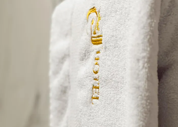 Jata 3* Τίρανα